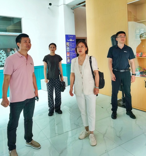 伍金辉带队永州市访企拓岗